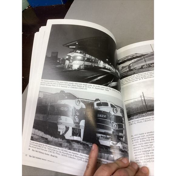 Chesapeake & Ohio E7 and E8 Diesel Passenger Locomotives 1946-1971 by Dixon 2014 - Picture 6 of 10